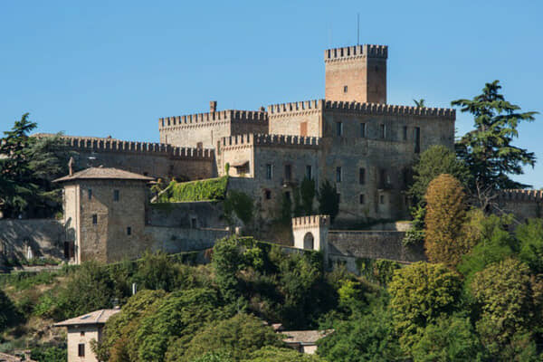 Accommodation in Italy: castle