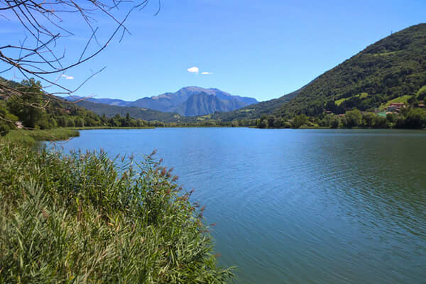 Incentive at Italian lakes: Lago di Endine